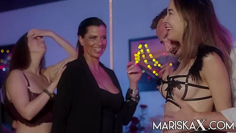 Francys Gets Double Dicked In The Vip Room