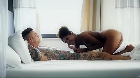 One Morning 1 - Luna C & Juan Lucho - SexArt
