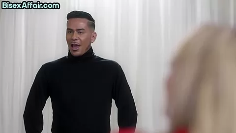 Horny bisexuals fuck perverted bitch in threesome fuck