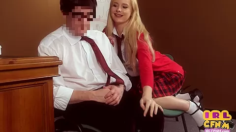 Amateur CFNM college babe in uniform sucks professor