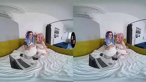 Cosplay With Happy Ending