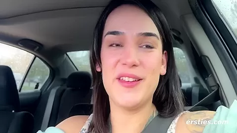Harper Is Very Horny & Finds A Place To Masturbate In Her Car