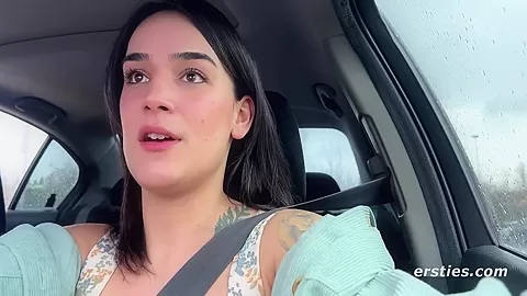 Harper Is Very Horny & Finds A Place To Masturbate In Her Car