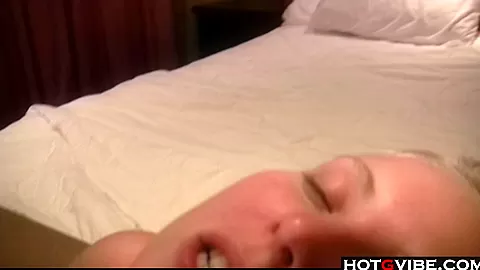 Big ass Blonde fingers her pussy