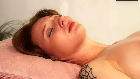 Lara Rud Has Her First Time Oil Session