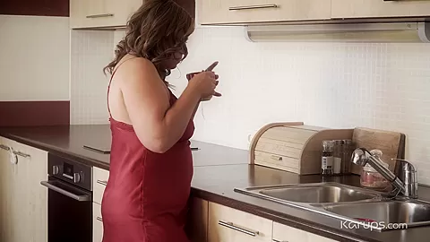 Diya - KarupsOlderWomen