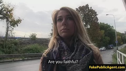 Pulled amateur eurobabe fucked in back of car