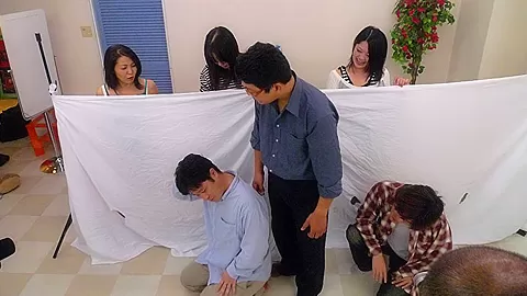 Cute Japanese girl sucks a nice dick - AviDolz