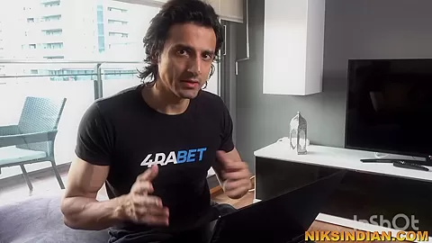 Muslim Woman in Hijab Fucked by Big Cock Indian Guy