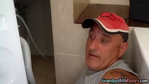 Sweet 19yo smashed by old grandpa in wet shaved pussy