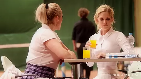 Lesbians Game ON - Sinfulxxx