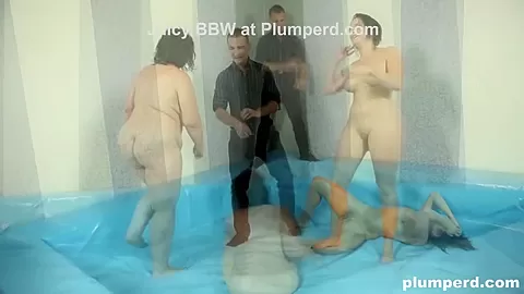 Oily BBW Fucking after the Big Fight - Plumperd