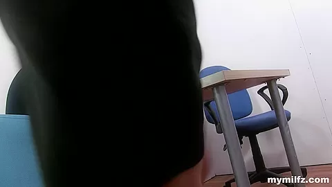 The Office MILF got a Pussy Pierce - Mymilfz