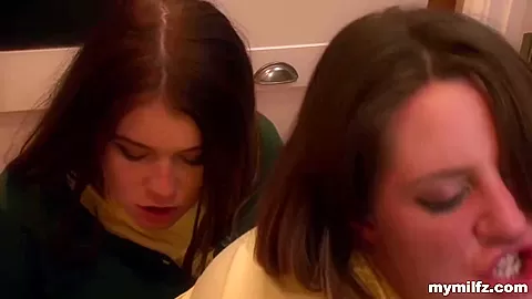 Squirting Lesbians - Mymilfz
