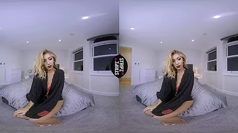 Bexie Williams in Kimono - StripzVR
