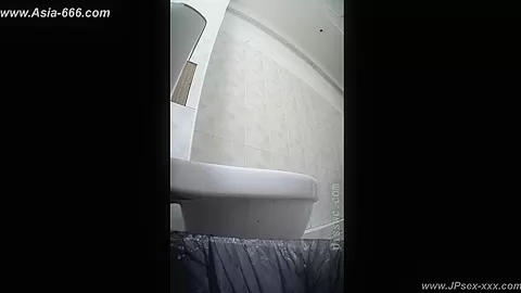 peeping blondes go to toilet.101