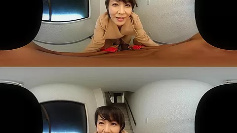 Hitomi Enjou in Hitomi Enjou Female Molester on the Stairway - WAAPVR