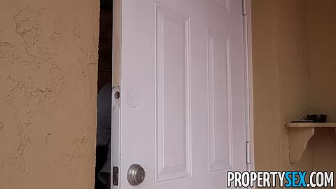 PropertySex Foxy Real Estate Agent Sex With Very Lucky Client