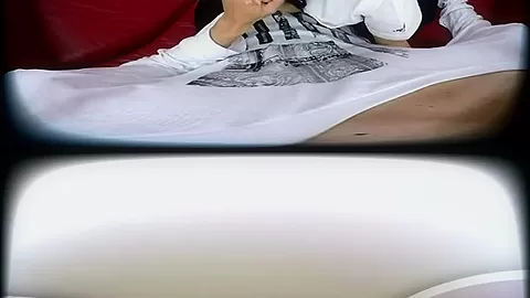 Aya Sazanami in Aya Sazanami Secret Love with Virgin - WAAPVR