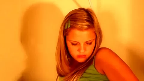 Raunchy blonde teen 18+ toys her pink pussy raw