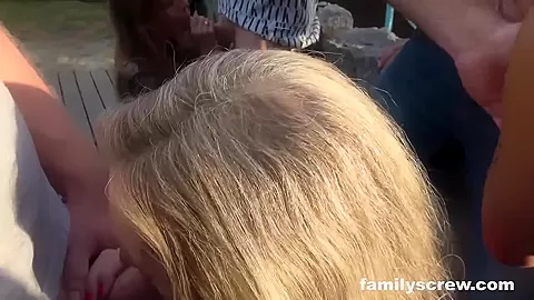 Home is where the Pussy is - Familyscrew