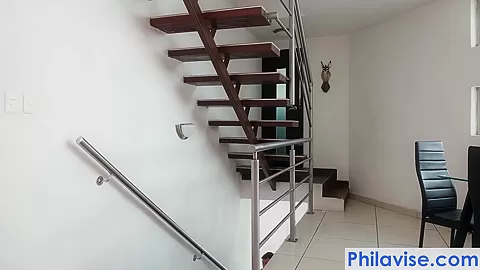 PHILAVISE-My deported Latina stepsis lets me fuck her