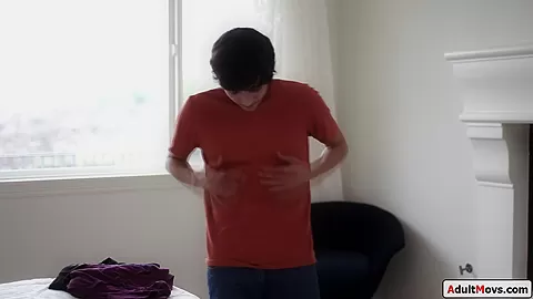 Wanna know how I got my super hot stepsister to suck me off?