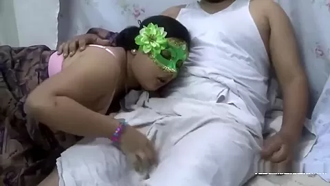 Big Boob Indian Hot MILF bhabhi Velamma Blowjob