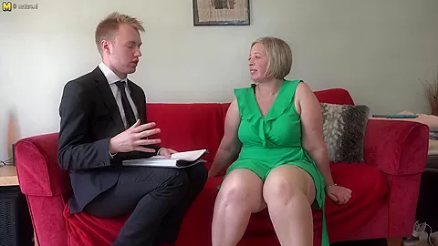 Curvy British Mature Lady Doing Her Toy Boy - MatureNL