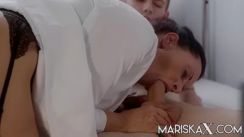 MARISKAX Hot MILF Dacada gets spit roasted