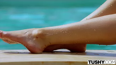 TUSHY Beautiful Model’s Incredible First Anal