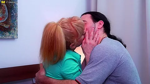 Horny Housewife Doing Her Lover - MatureNL