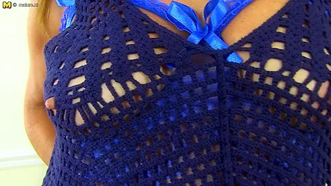 Horny British Mature Slut Playing With Her Pussy - MatureNL