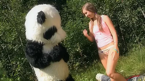Hot slut has hardcore toy sex in the wild