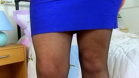 Horny British Housewife Shoving Her Panties In Her Pussy - MatureNL