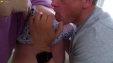Curvy British Housewife Fucking And Sucking Her Ass Off - MatureNL