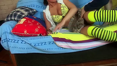 Beautiful bimbo tries her first time anal