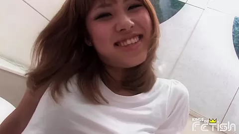 Japanese Chick Gets Her Shaved Pussy Pleased With Toys After Porn Interview
