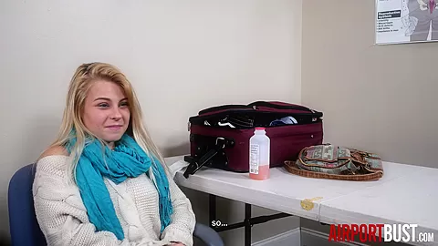 teen 18+ Scammer Fucked By Older Customs Guard