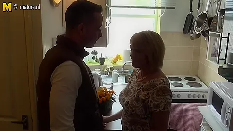 Naughty British Housewife Fucking And Sucking - MatureNL