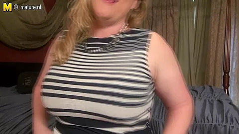 Big Breasted American Bbw Getting Ready To Be Kinky - MatureNL