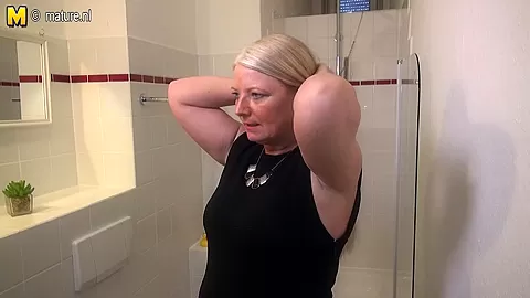 Naughty German Housewife Playing In Her Bathroom - MatureNL