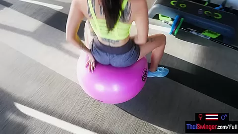 Amateur Thai MILF gym and big cock workout to keep her fit and in shape
