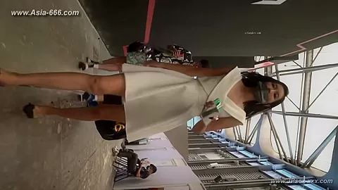 peeping chinese amateur upskirt.125