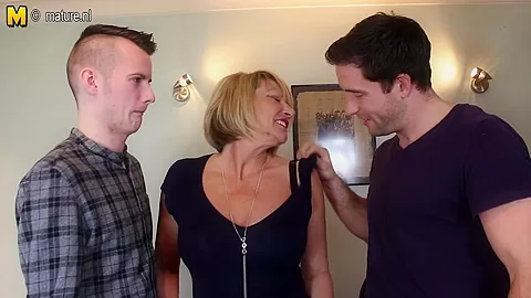 Hot British Housewife Sucking And Fucking Two Guys At The Same Time - MatureNL