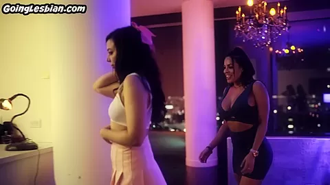 Facesitting bigtitted babe seduces hairy BFF lesbian