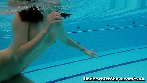 UnderwaterShow Video: Soroka
