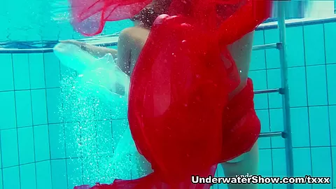 UnderwaterShow Video: Piyavkaszilva