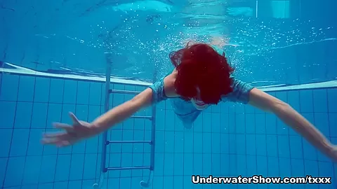 UnderwaterShow Video: Marusia