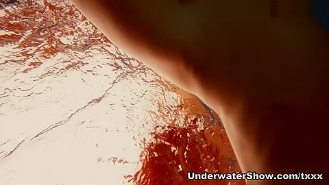UnderwaterShow Video: Marketa